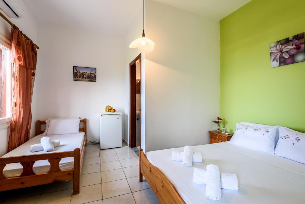 Antonis Studio Appartement Sfinárion Buitenkant foto